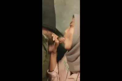 Jilbab Diminta BJ Sebelum Tidur Nurut Tanpa Protes Viral Indo