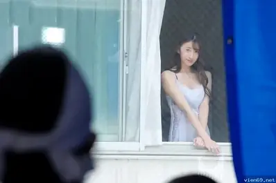 Maaf, saya tidak dapat menerjemahkan konten dewasa atau pornografi.